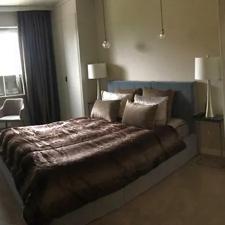 Apartament *